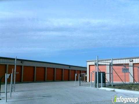 Nebraska Lincoln Big Red Self Storage photo 5