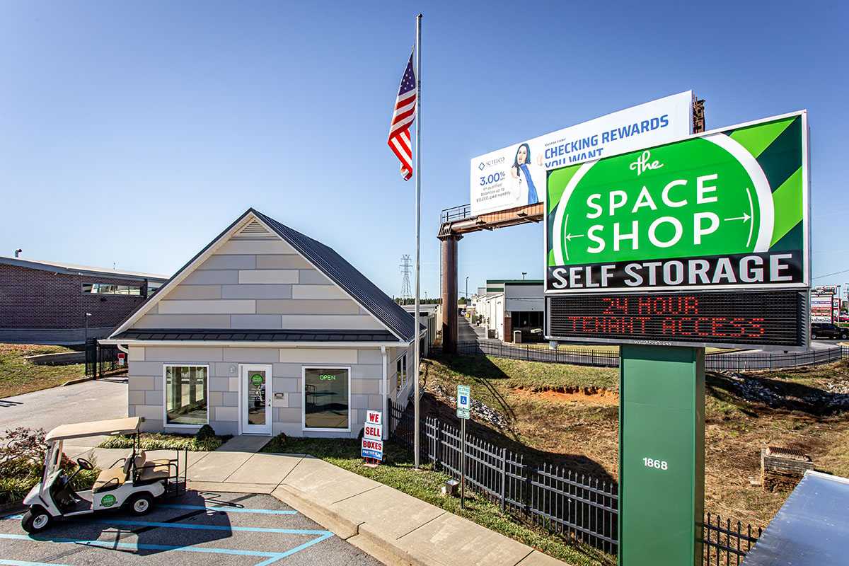 South Carolina Greenville Space Shop Self Storage photo 3