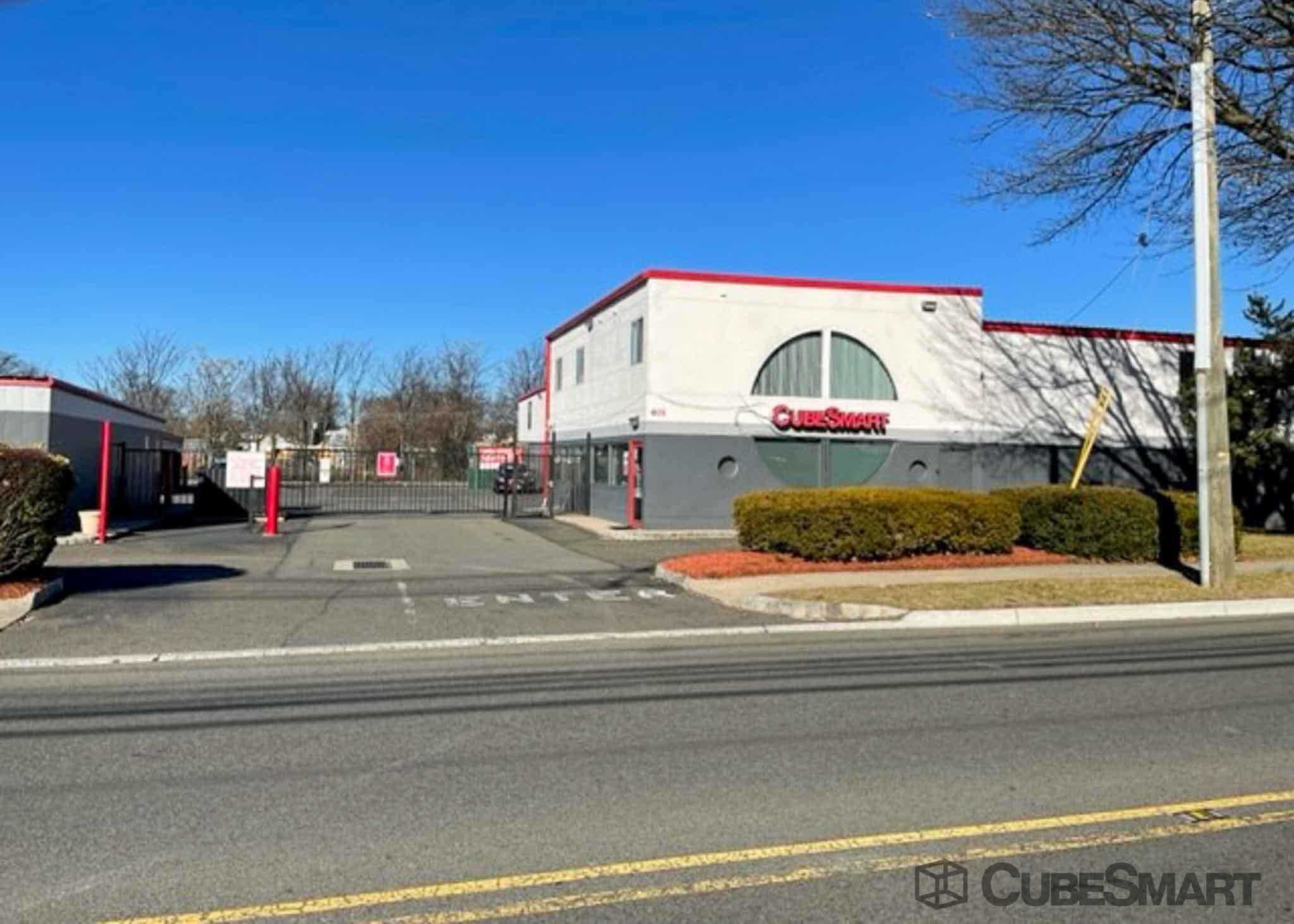 New Jersey Newark CubeSmart Self Storage photo 7