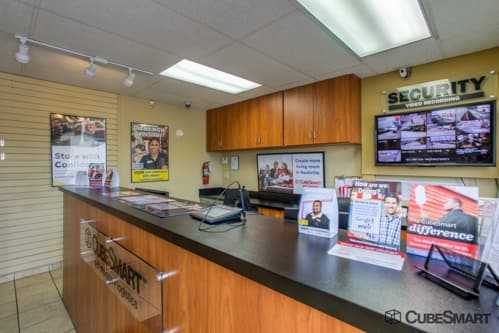 Tennessee Hendersonville CubeSmart Self Storage photo 7