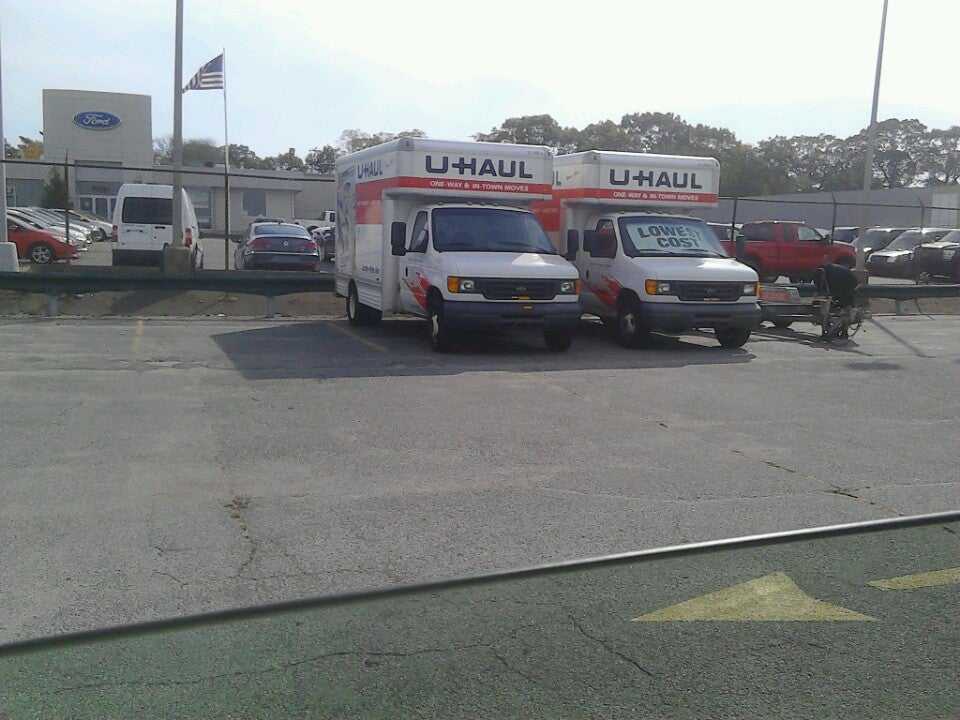 Rhode Island Bristol U-Haul Moving & Storage of New Bedford photo 5