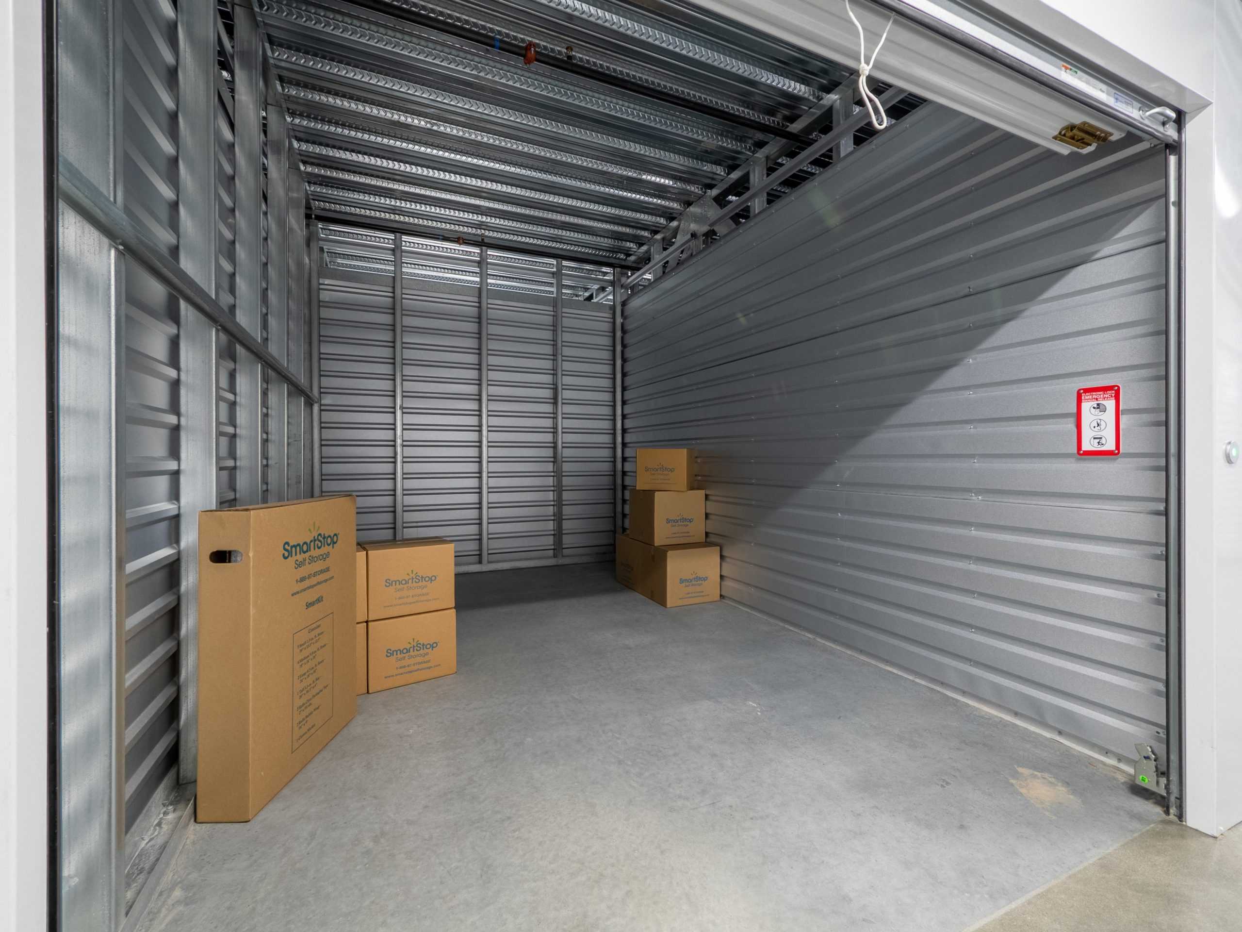 Oregon Lake Oswego SmartStop Self Storage photo 5