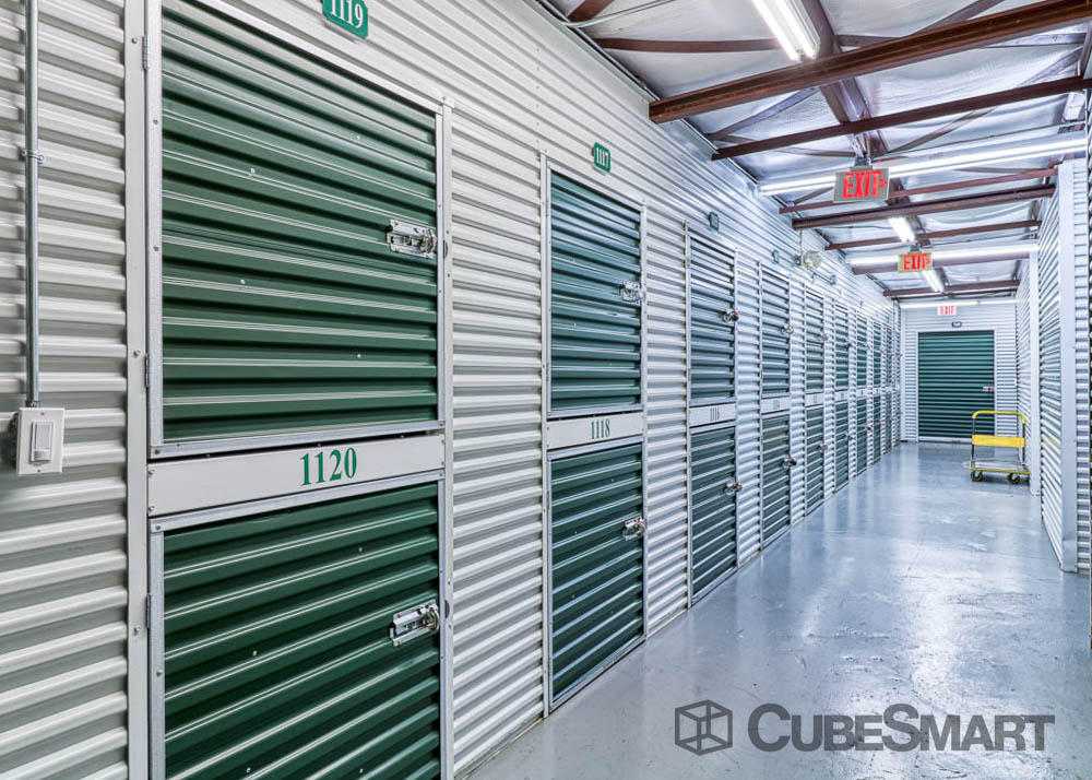 New Jersey Edison CubeSmart Self Storage photo 7