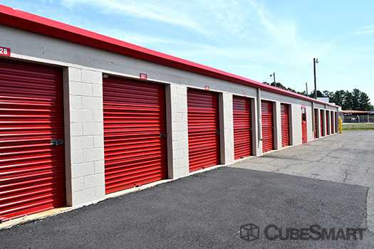 North Carolina Charlotte American Storage Rental Spaces photo 7