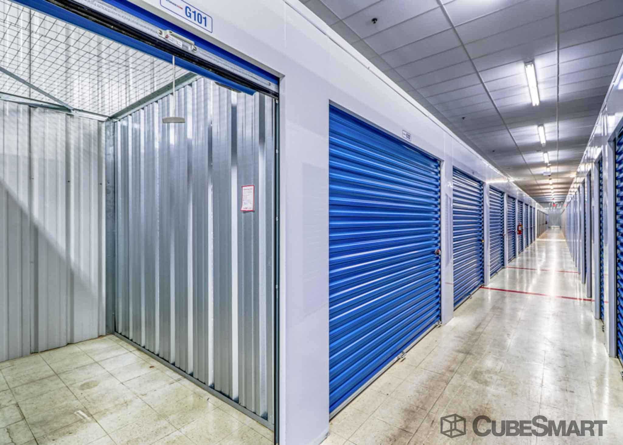 Ohio Cleveland CubeSmart Self Storage photo 7