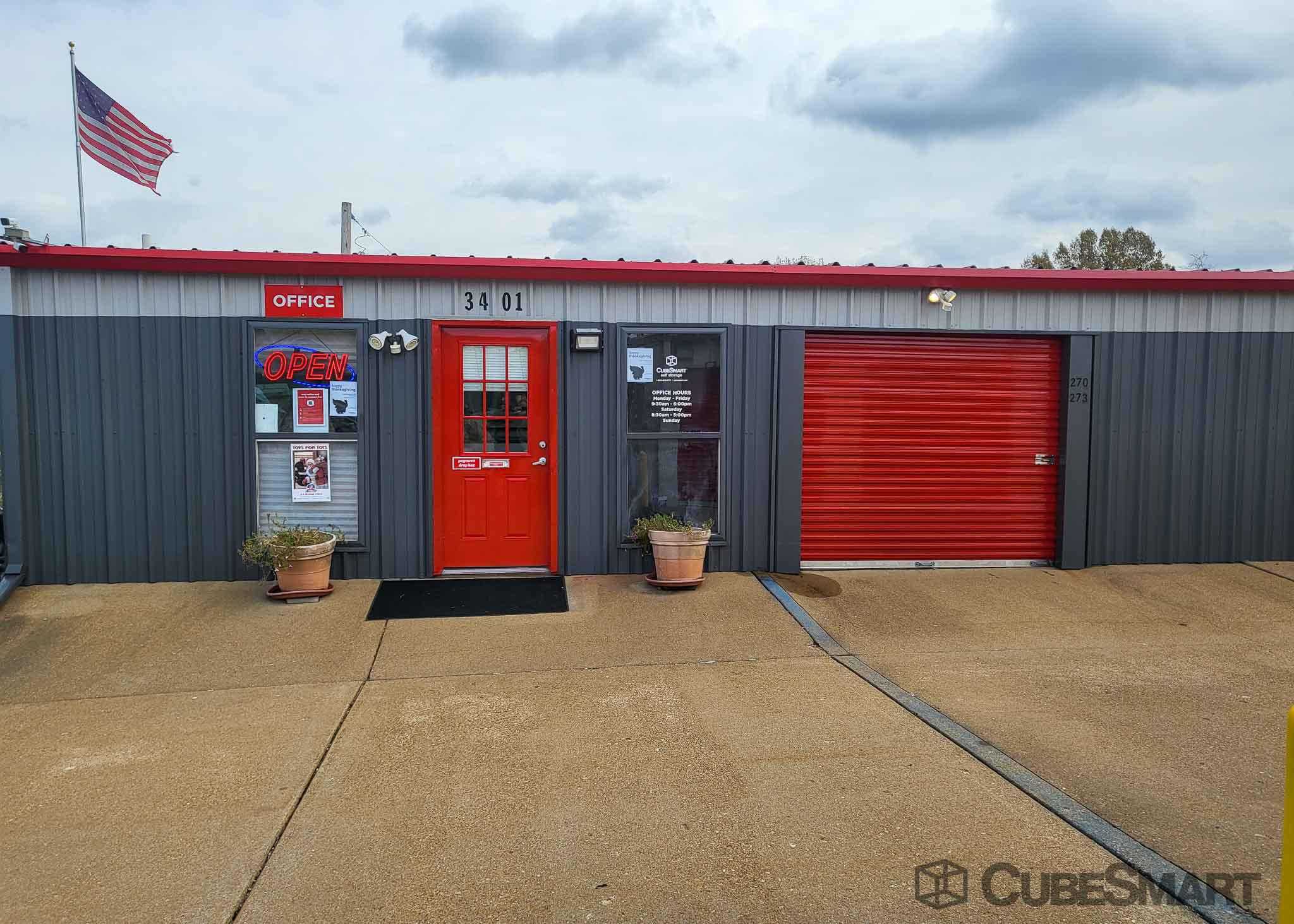 Missouri Arnold CubeSmart Self Storage photo 3