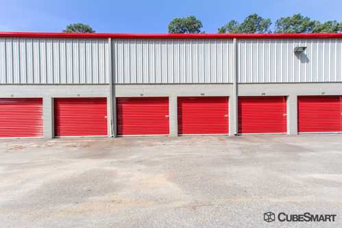 South Carolina Seneca CubeSmart Self Storage photo 5