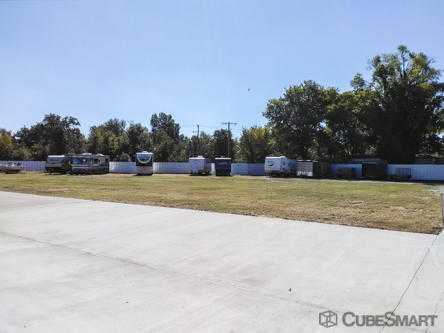 Oklahoma Owasso CubeSmart Self Storage photo 5