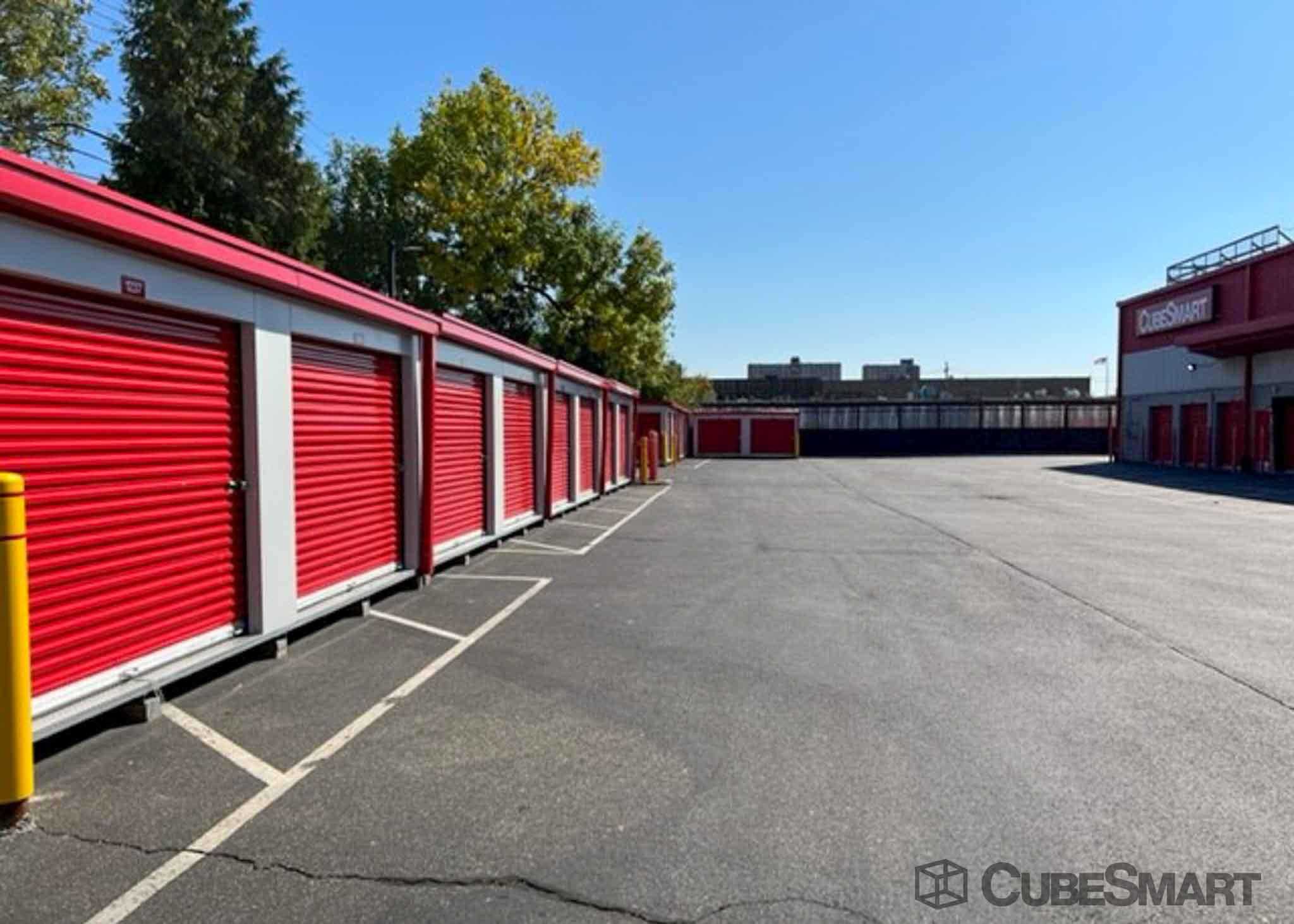 New Jersey Newark CubeSmart Self Storage photo 5