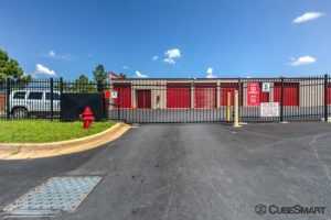 Maryland Capitol Heights CubeSmart Self Storage photo 5