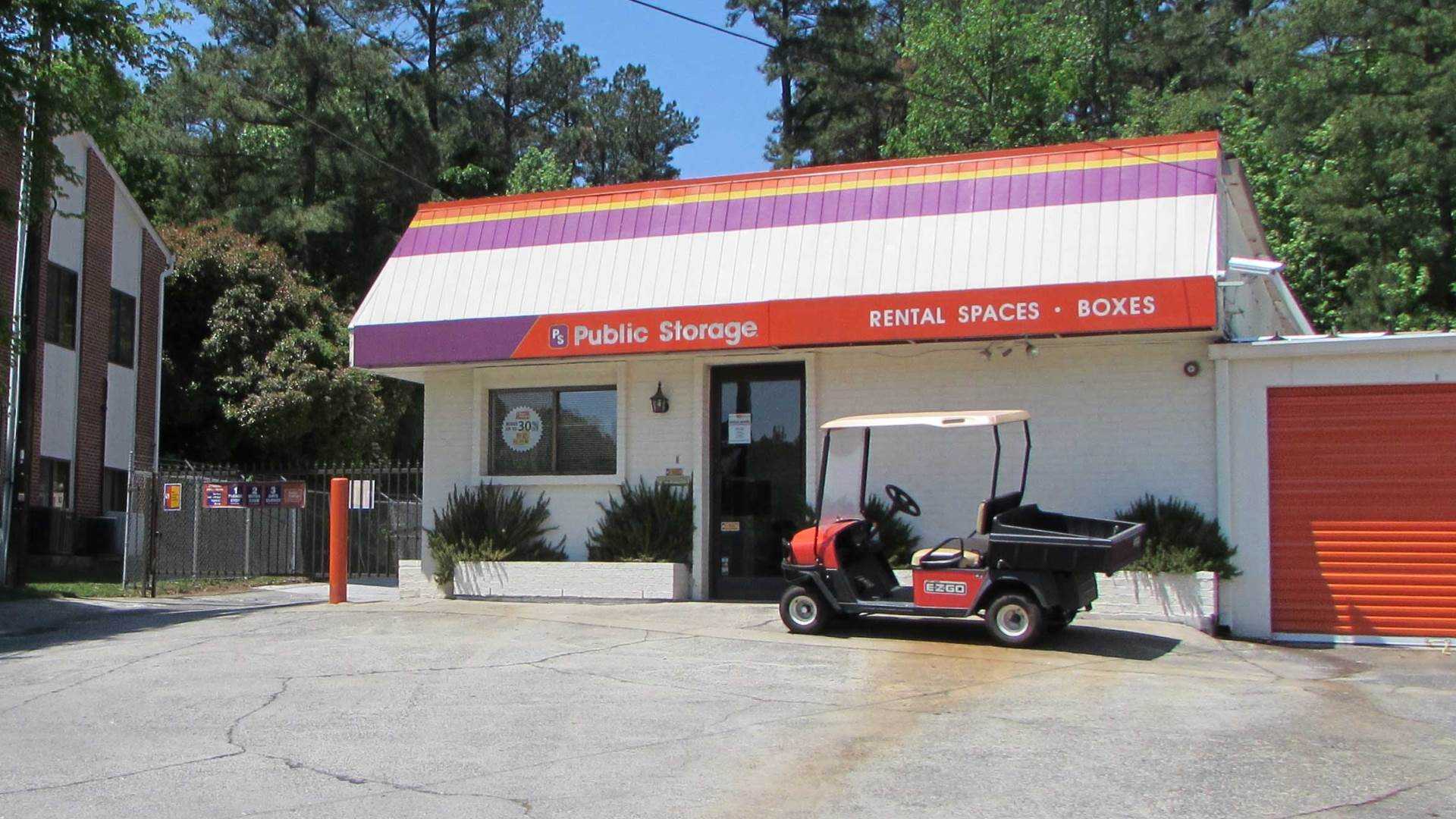 North Carolina Durham Public Storage photo 3