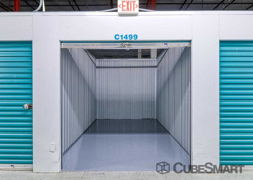 New Jersey Edison CubeSmart Self Storage photo 3