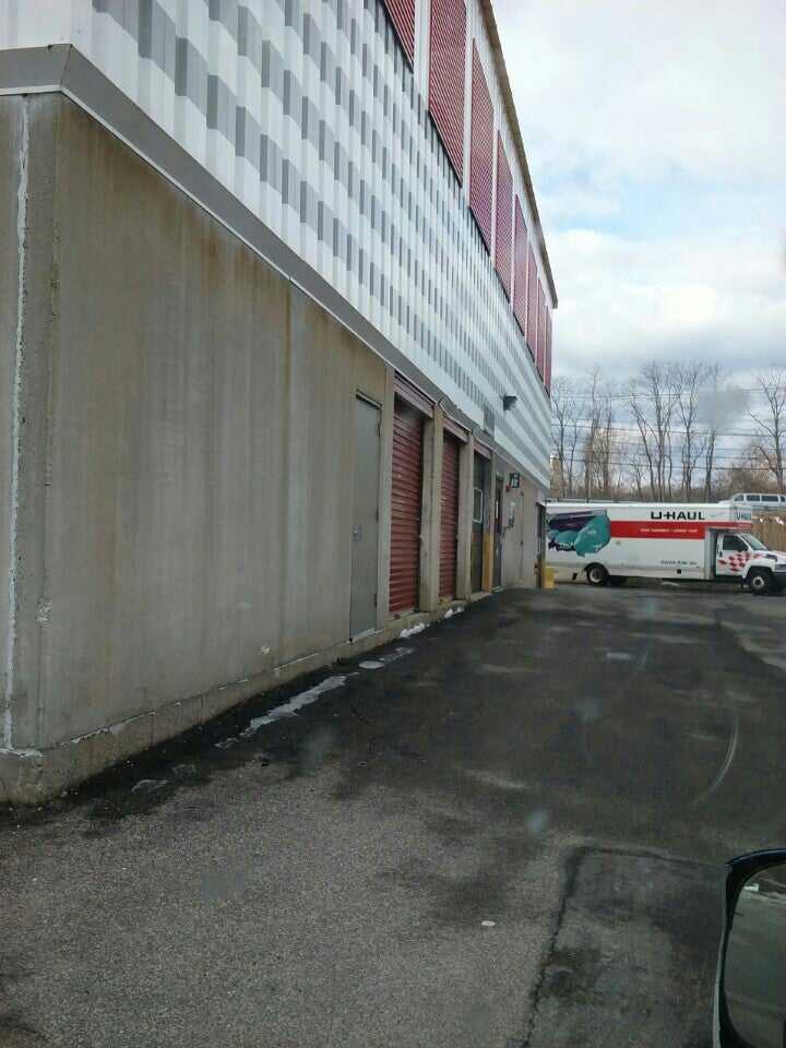 New Hampshire Salem U-Haul Storage of Danvers photo 3