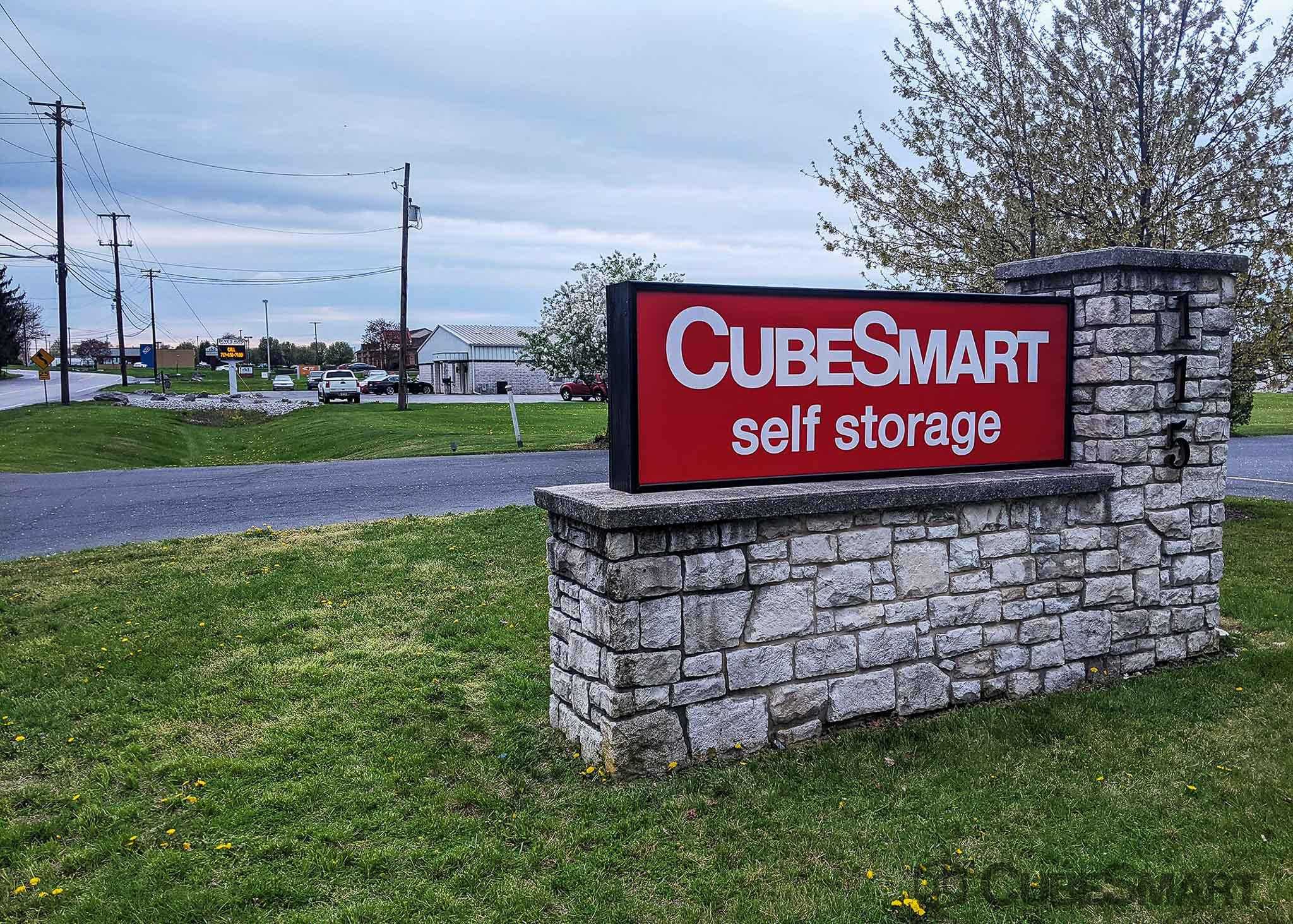 Pennsylvania Mechanicsburg CubeSmart Self Storage photo 3