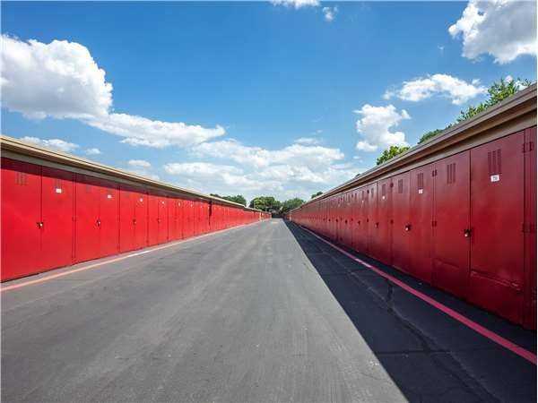 Texas Irving Blue Sky Self Storage photo 5