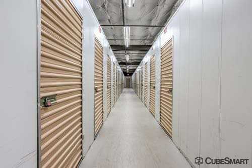 New Jersey Paramus CubeSmart Self Storage photo 7