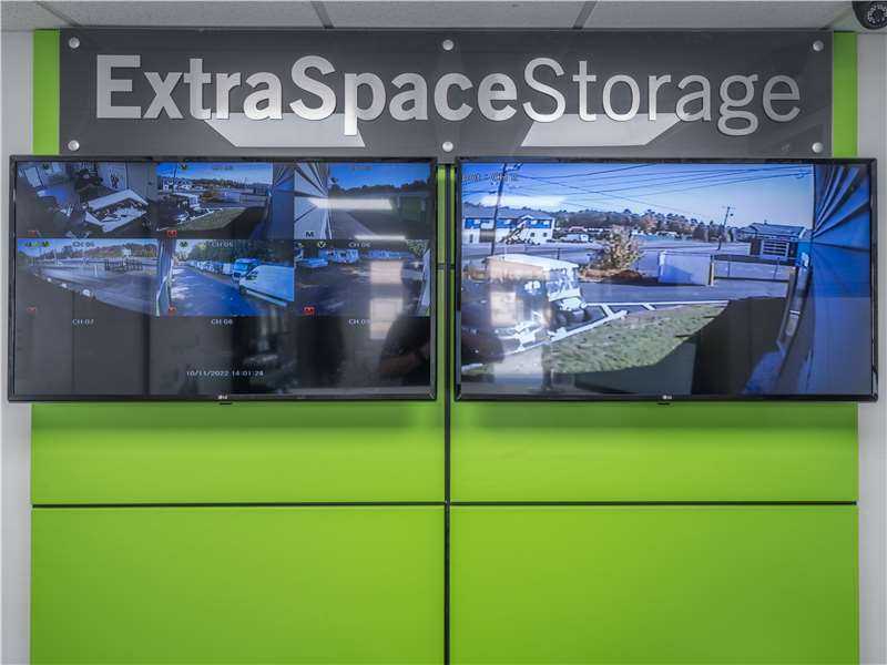 New Hampshire Portsmouth Extra Space Storage photo 7