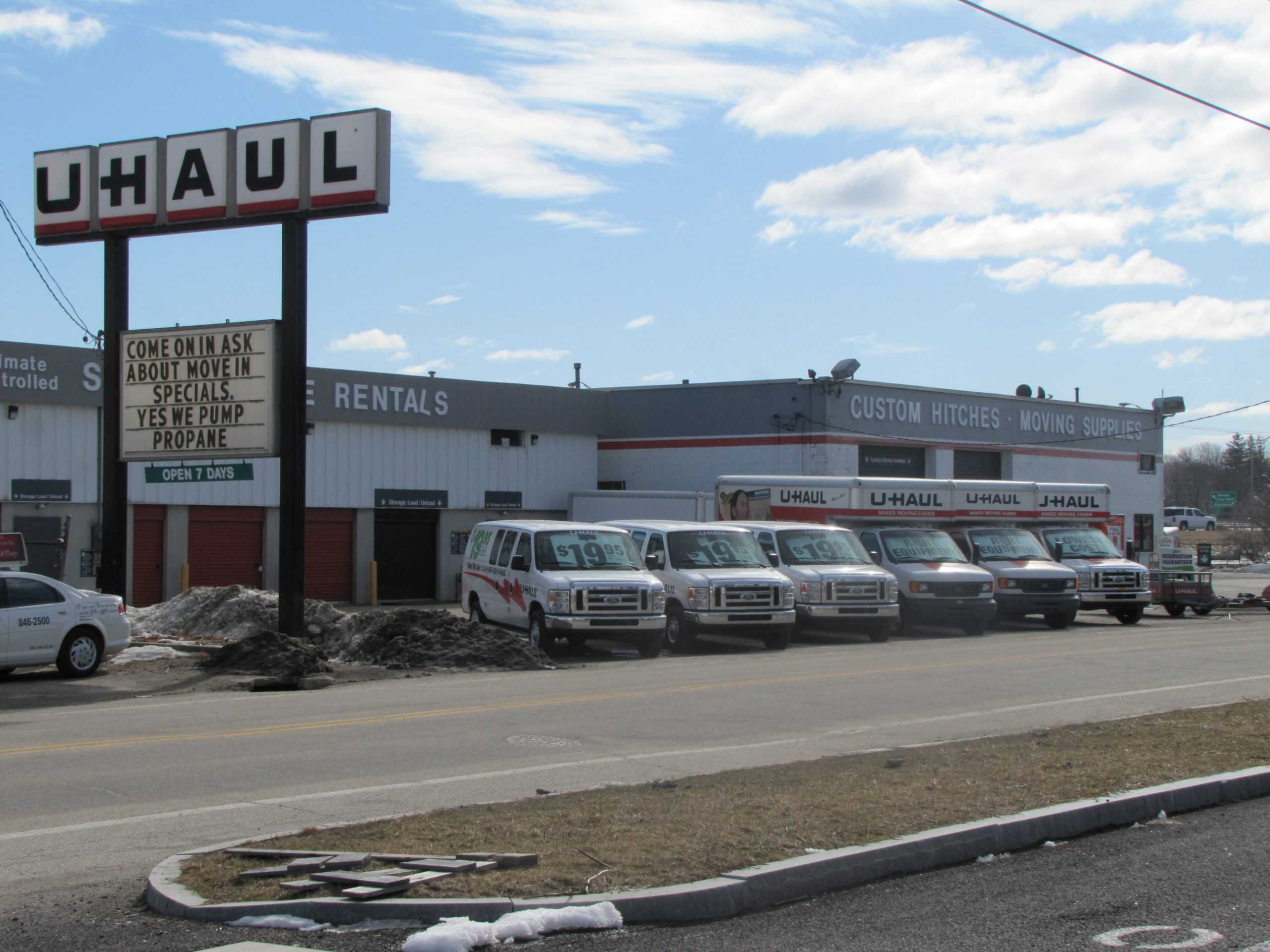 Rhode Island Newport U-Haul Moving & Storage of Newport photo 7