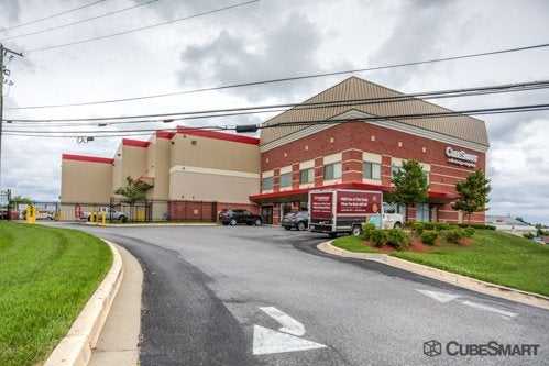 Maryland Capitol Heights CubeSmart Self Storage photo 7