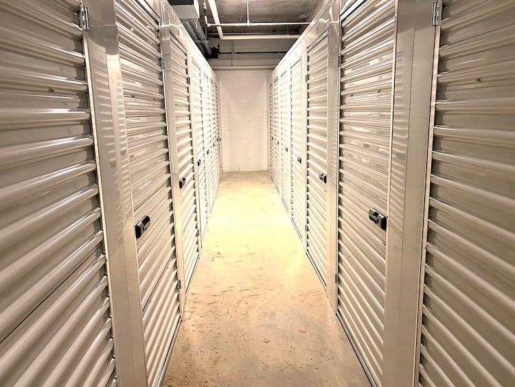 New Jersey Jersey City Local Locker Storage photo 3