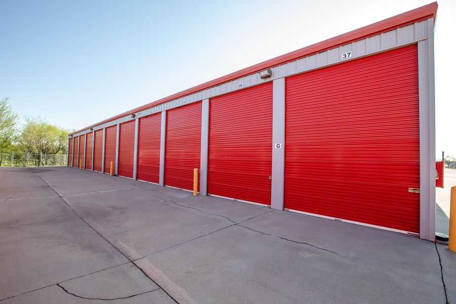 Nebraska Lincoln Home Base Storage photo 3