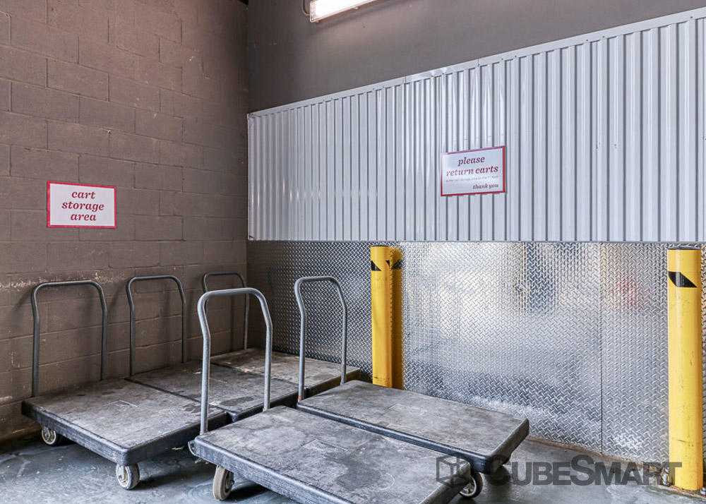 New Jersey Jersey City CubeSmart Self Storage photo 5