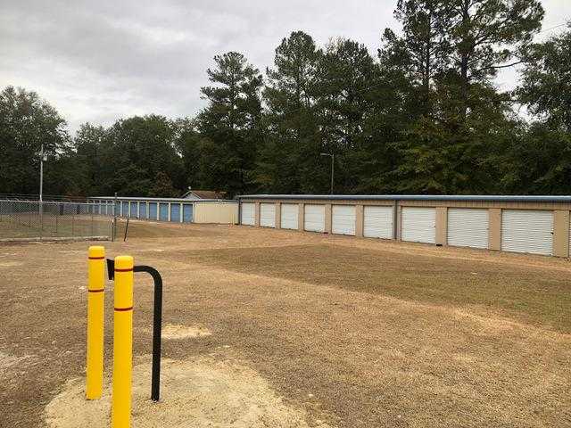 South Carolina Hartsville Hartsville Storage and Rentals photo 3