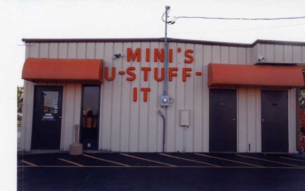 Indiana Clarksville Mini's U-Stuff-It Self Storage photo 5