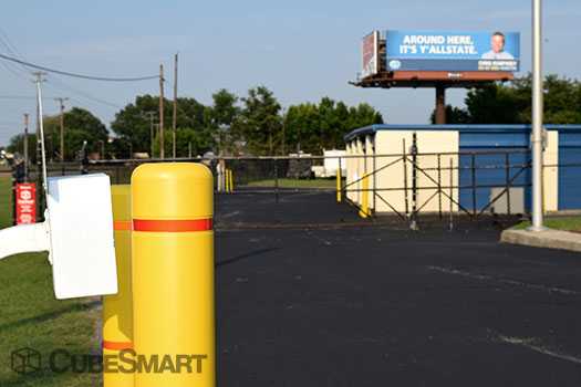 North Carolina Goldsboro American Storage Rental Spaces photo 3