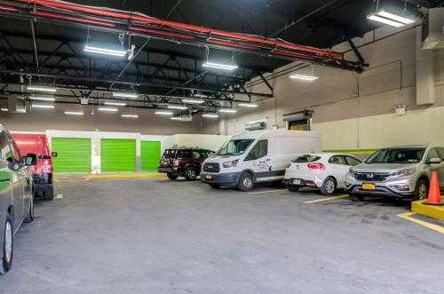 New Jersey Jersey City Storage Post Self Storage Bronx - Brook Ave photo 3