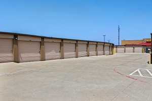 Texas Denton US Storage Centers - Corinth photo 3