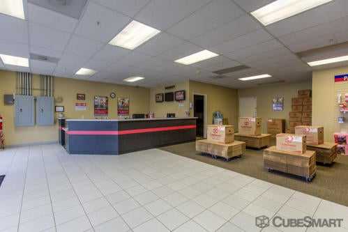 Virginia Falls Church CubeSmart Self Storage photo 5