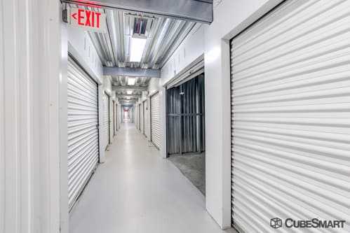 Connecticut Vernon CubeSmart Self Storage photo 7