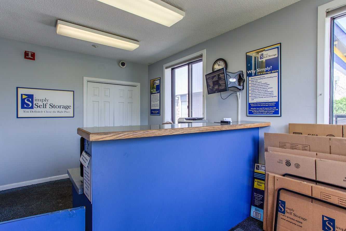 New Hampshire Salem Simply Self Storage - Tewksbury photo 5