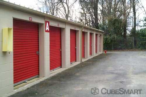 North Carolina Charlotte CubeSmart Self Storage photo 3