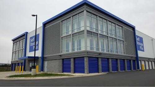 Virginia Ashburn Self Storage Plus photo 7