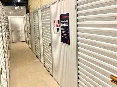 New Jersey Jersey City Local Locker Storage photo 3