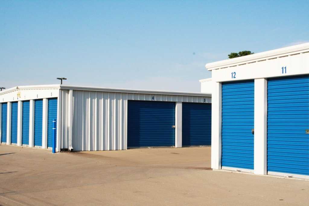 Missouri Blue Springs Harrisonville Self Storage photo 3