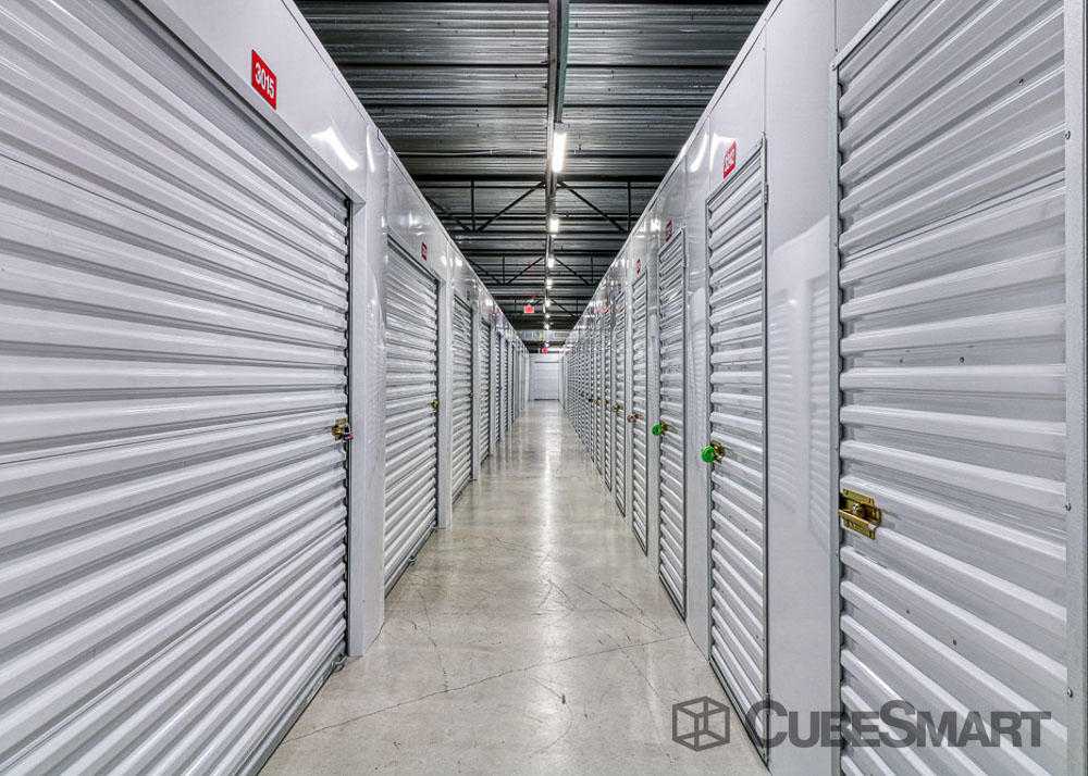 New Jersey Paramus CubeSmart Self Storage photo 7