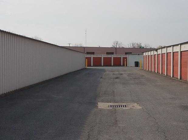 New York Buffalo Lancaster Self Storage photo 5