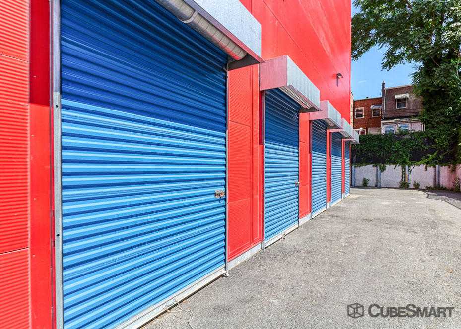 New Jersey Jersey City CubeSmart Self Storage photo 5