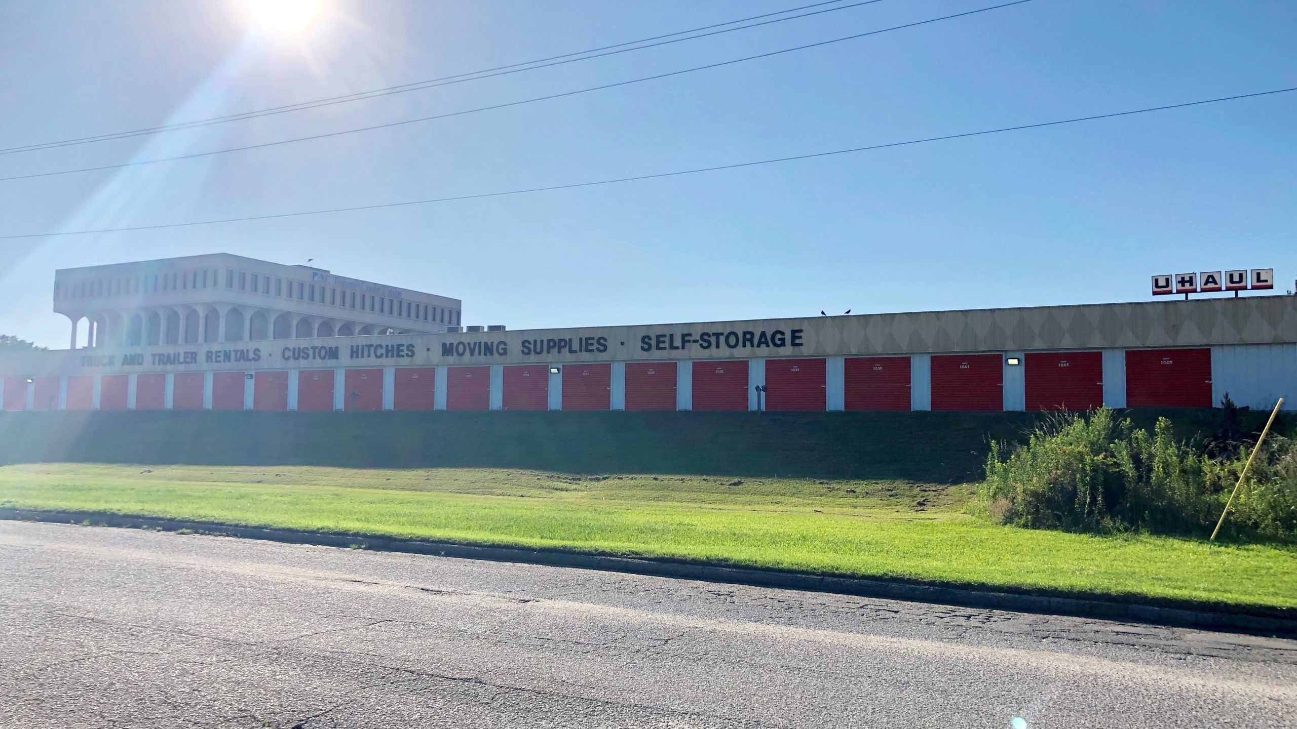 South Carolina North Charleston U-Haul Moving & Storage of Rivers Ave photo 5