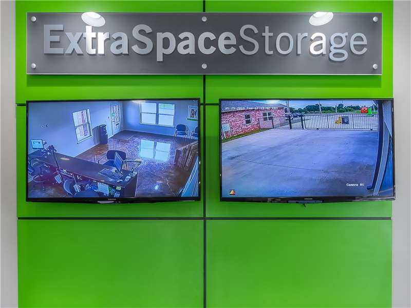 Oklahoma Oklahoma City Extra Space Storage photo 3