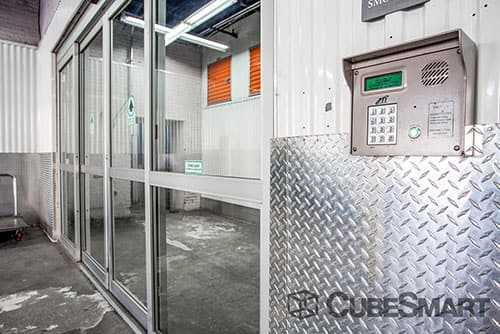 New Jersey Jersey City CubeSmart Self Storage photo 7