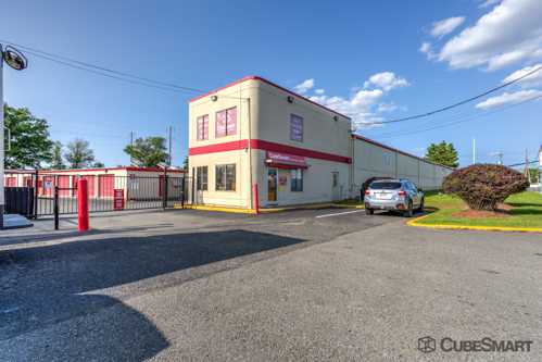 New Jersey Newark CubeSmart Self Storage photo 5