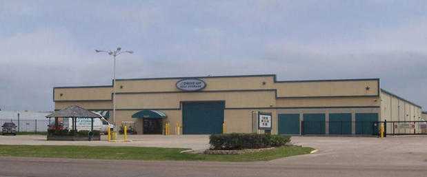 Texas Baytown Drive Up Self Storage photo 3