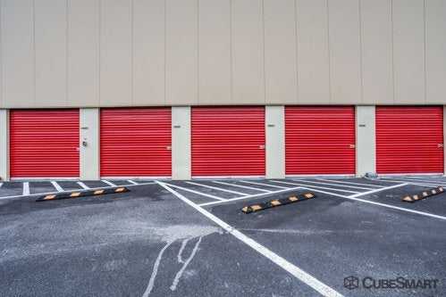 Maryland Capitol Heights CubeSmart Self Storage photo 5