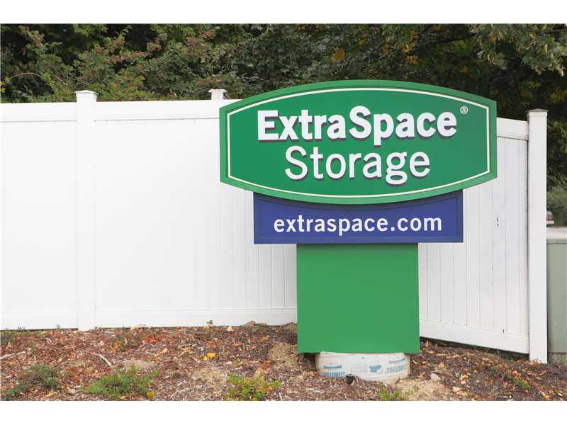 Washington Renton Extra Space Storage photo 3