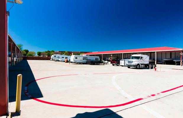 Texas Fort Worth Public Storage photo 5