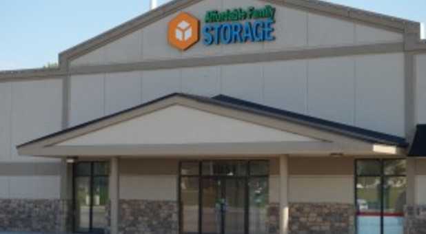 Nebraska Omaha Affordable Family Storage photo 7